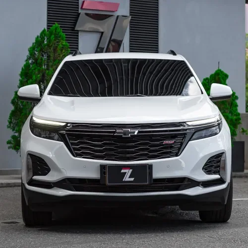 Chevrolet Equinox - Photo 2