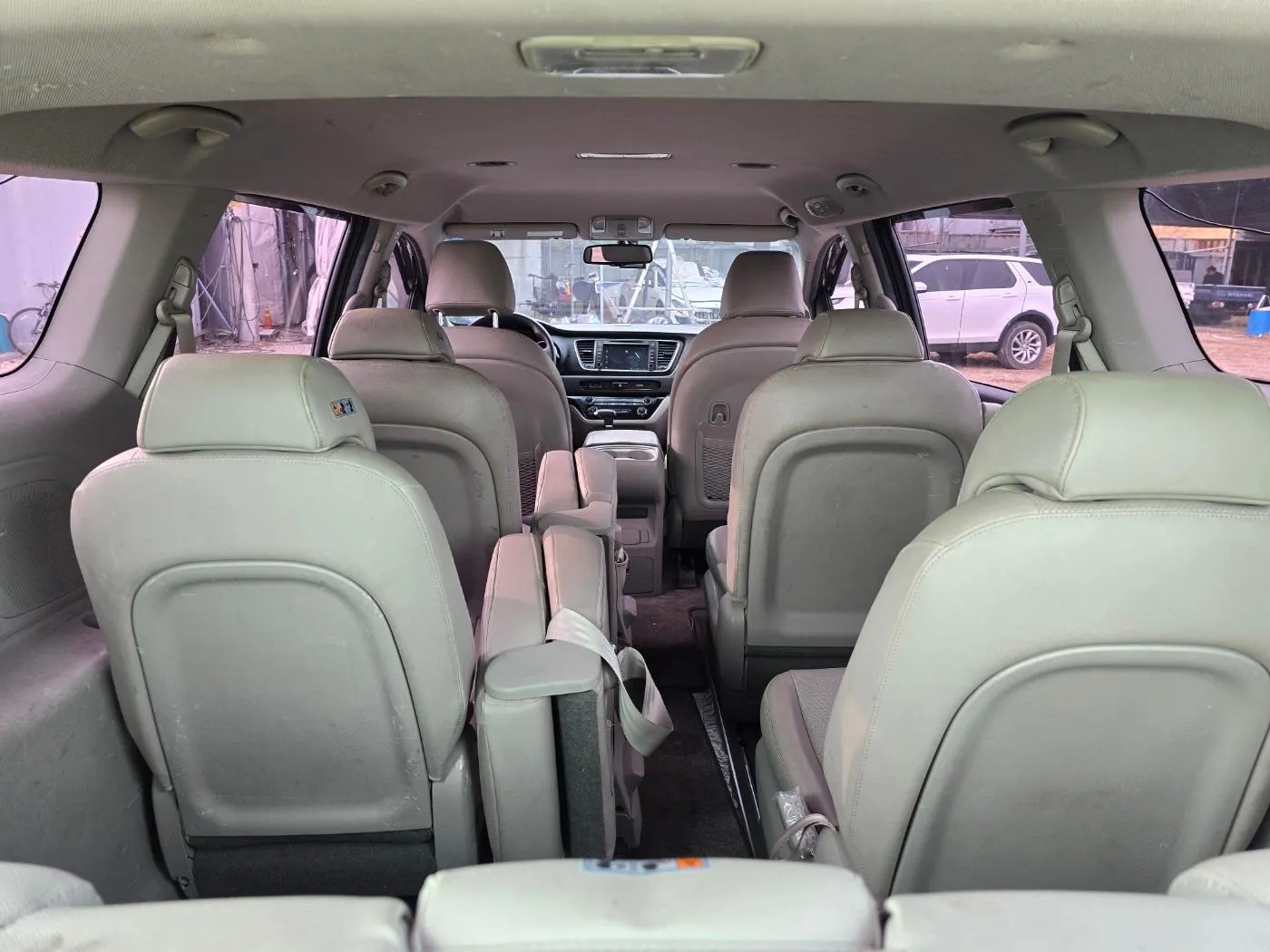 Kia Carnival - Photo 2