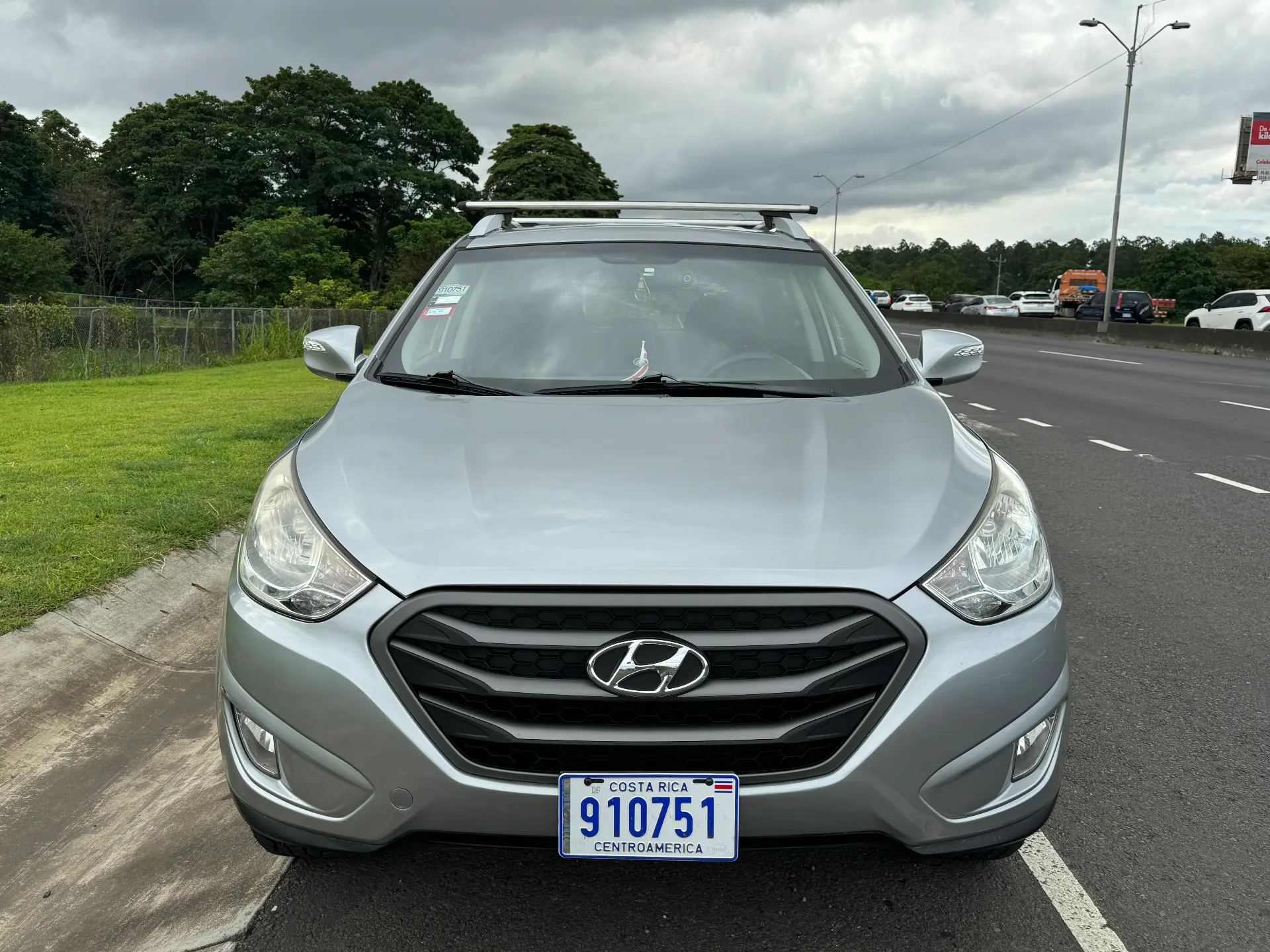 Hyundai Tucson - Photo 2