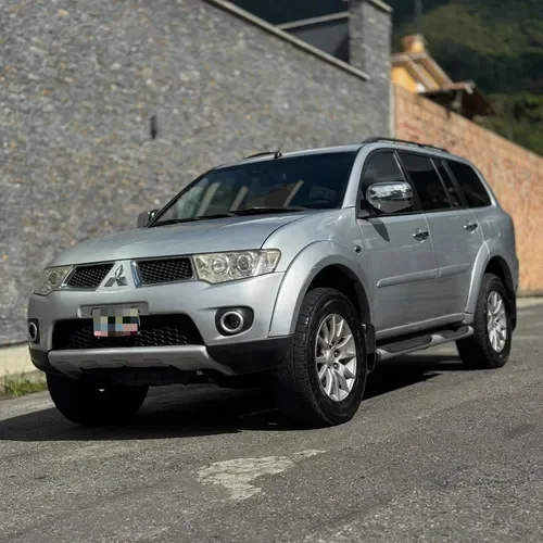 Mitsubishi Montero Sport