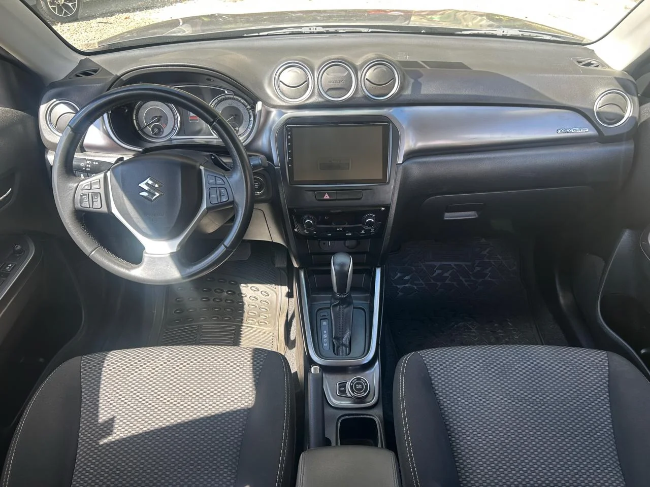 Suzuki Grand Vitara - Photo 3